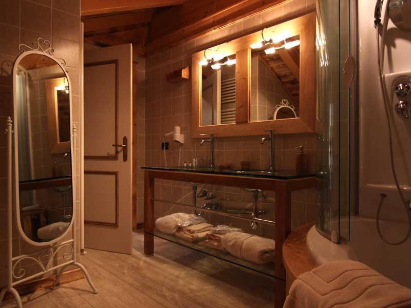 Hotel Letterario Locanda Collomb لا تْويلي المظهر الخارجي الصورة